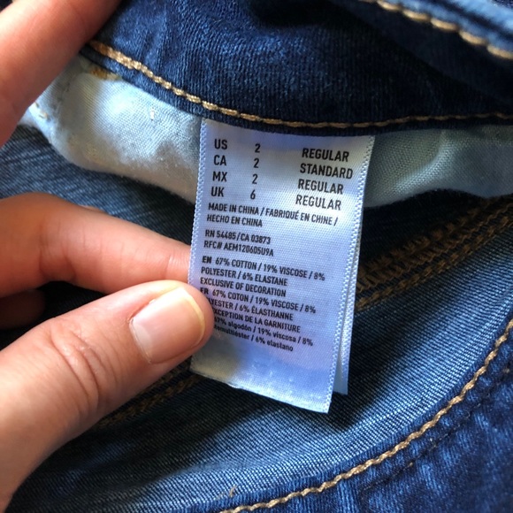 American Eagle Jegging Jeans. Super Super Stretch - Picture 3 of 4